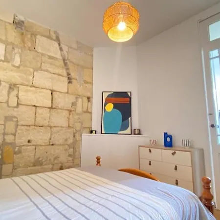 T2 Avec Jardin, Barriere St-genes * Talence